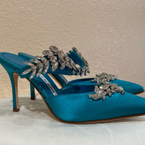 NEW! Manolo Blahnik Lurum 90mm Crystal Embellished Mules Turquoise Satin Sz 5/35 - Picture 10 of 10